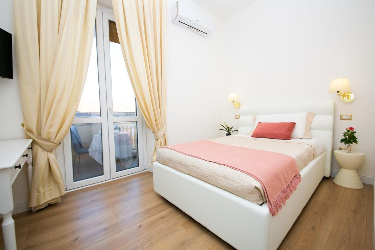Viale Italia Boutique Rooms 萨萨里 外观 照片